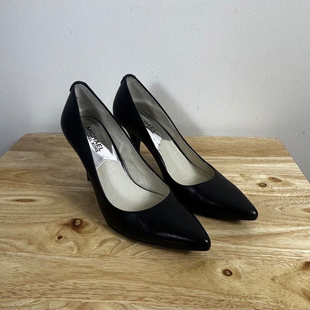 Michael Kors MK-Flex Mid Pump Womens 6.5 M Black Leather Pointed Toe Heels Box